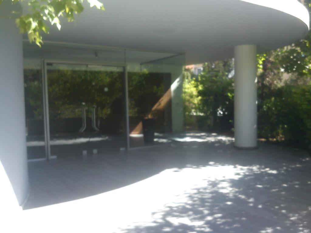 Penelope Central Nikosia Bagian luar foto